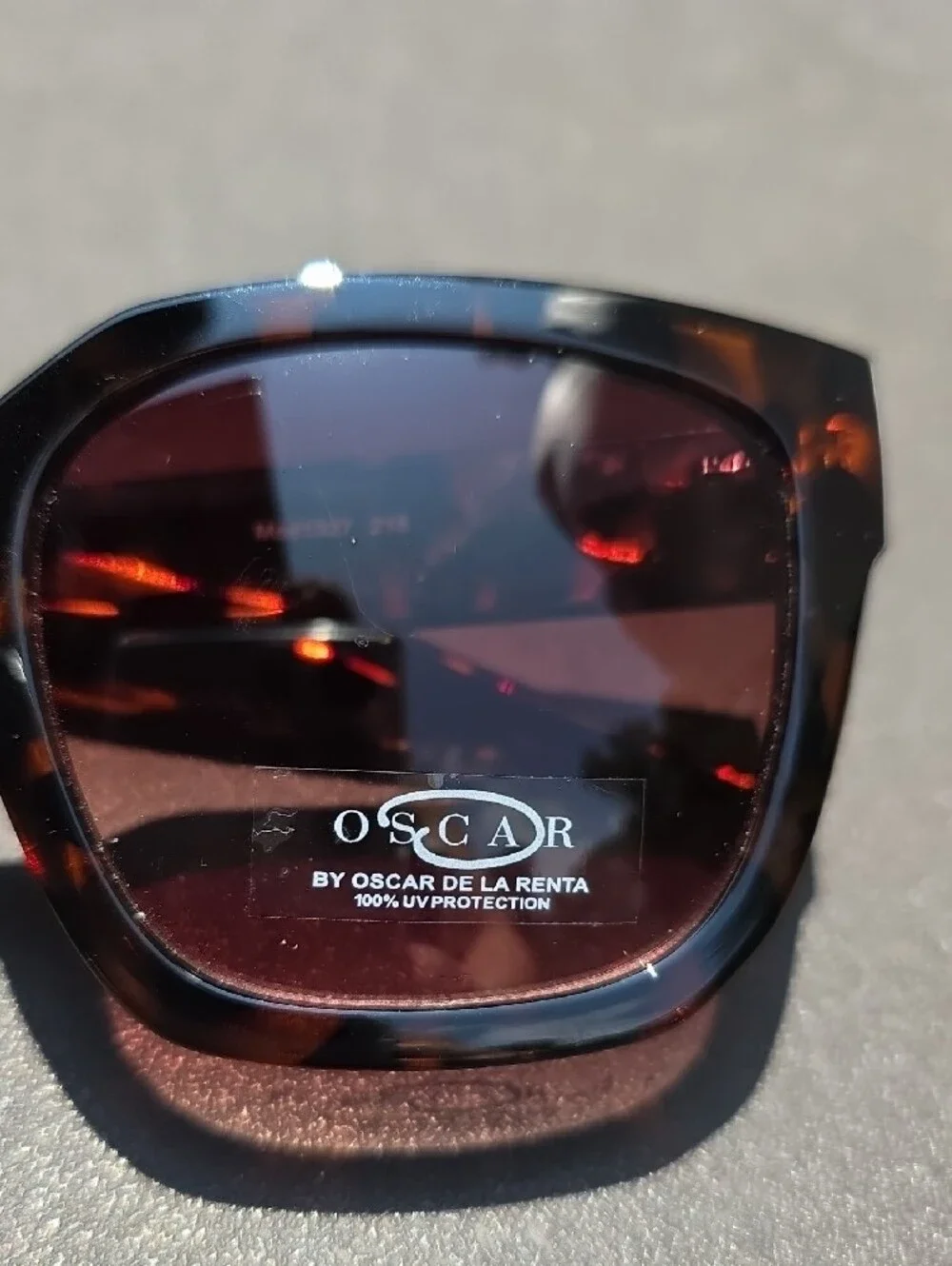 Oscar de la Renta Tortoiseshell Sunglasses with Brown Lenses